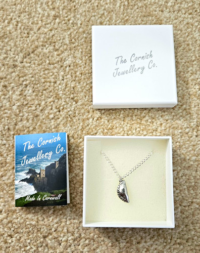 The cornish jewellery - co, pasty