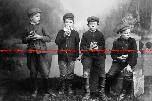 F015723 cornish school boys - f015723,