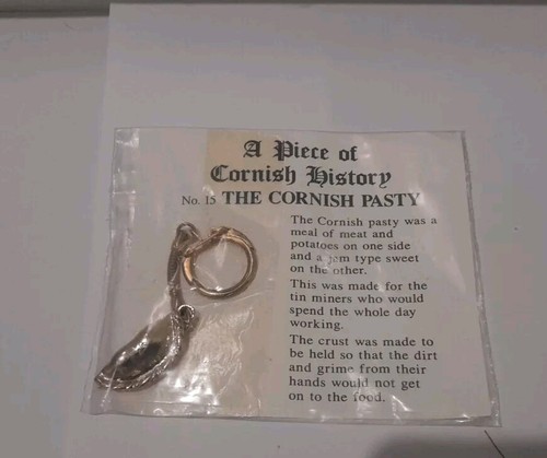Cornish pasty keyring - pasty, bn